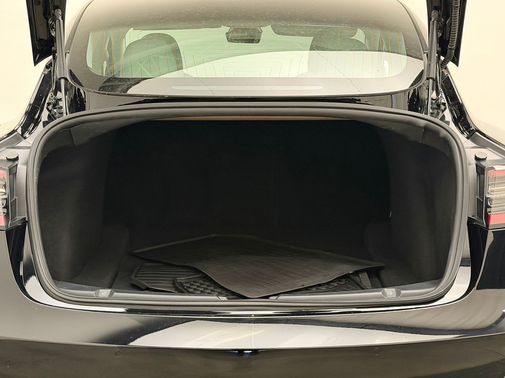 Thumbnail: 2020 Tesla Model 3 - 12