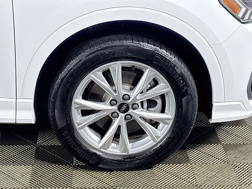 2024 Audi Q3 Premium