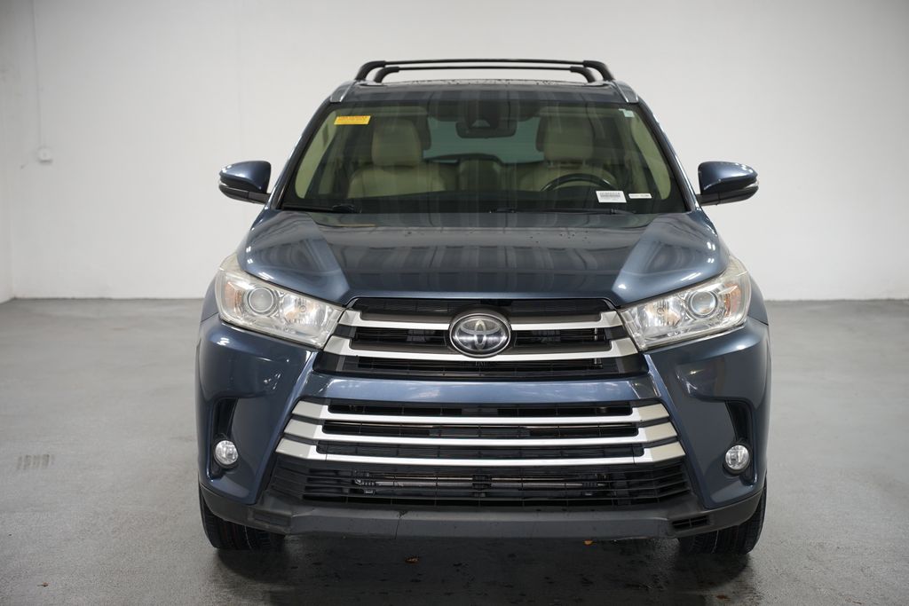 Thumbnail: 2019 Toyota Highlander - 2