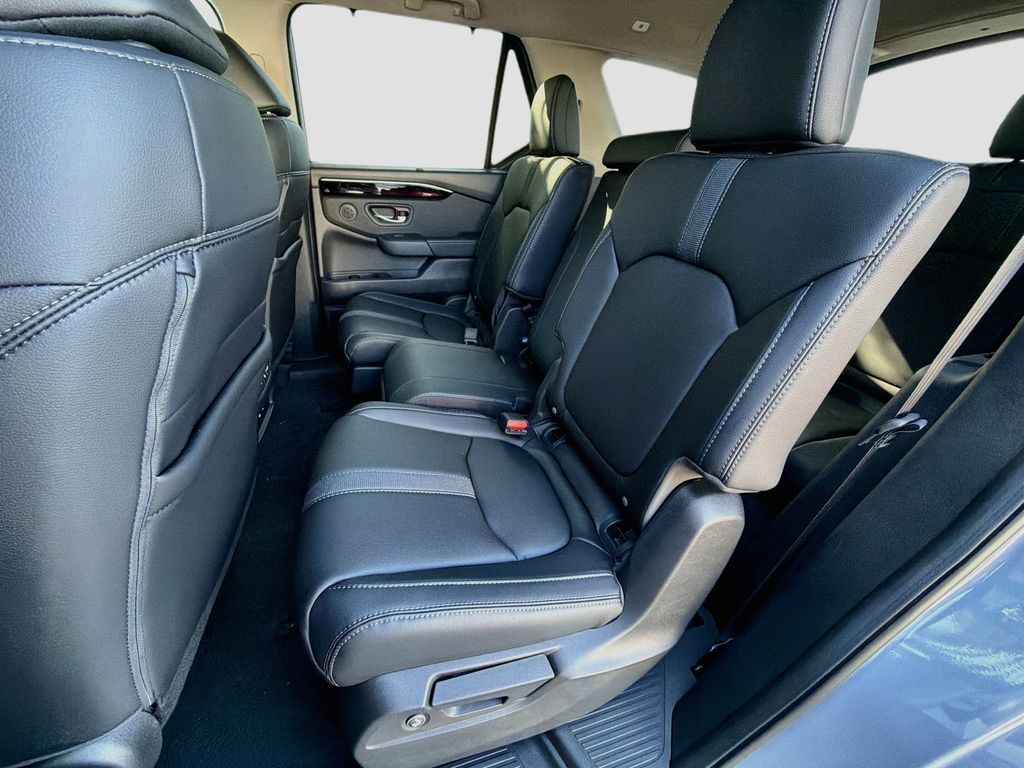Thumbnail: 2026 Honda Pilot - 17
