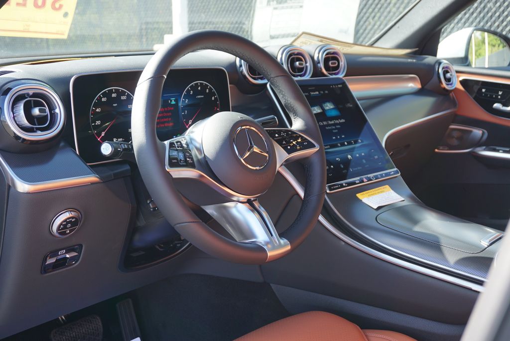 Thumbnail: 2026 Mercedes-Benz GLC - 10