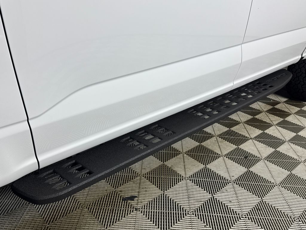New 2026 White Ford Tremor image 30