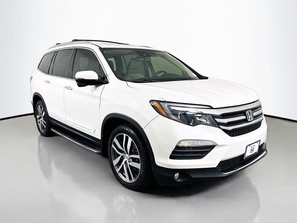 Thumbnail: 2016 Honda Pilot - 3