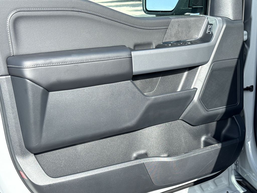 New 2026 White Ford XLT image 19