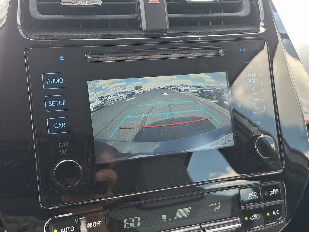 Thumbnail: 2017 Toyota Prius - 18
