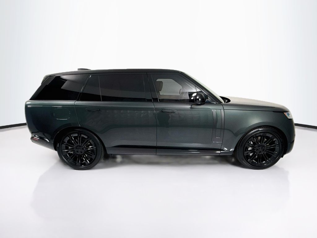 Thumbnail: 2026 Land Rover Range Rover - 4