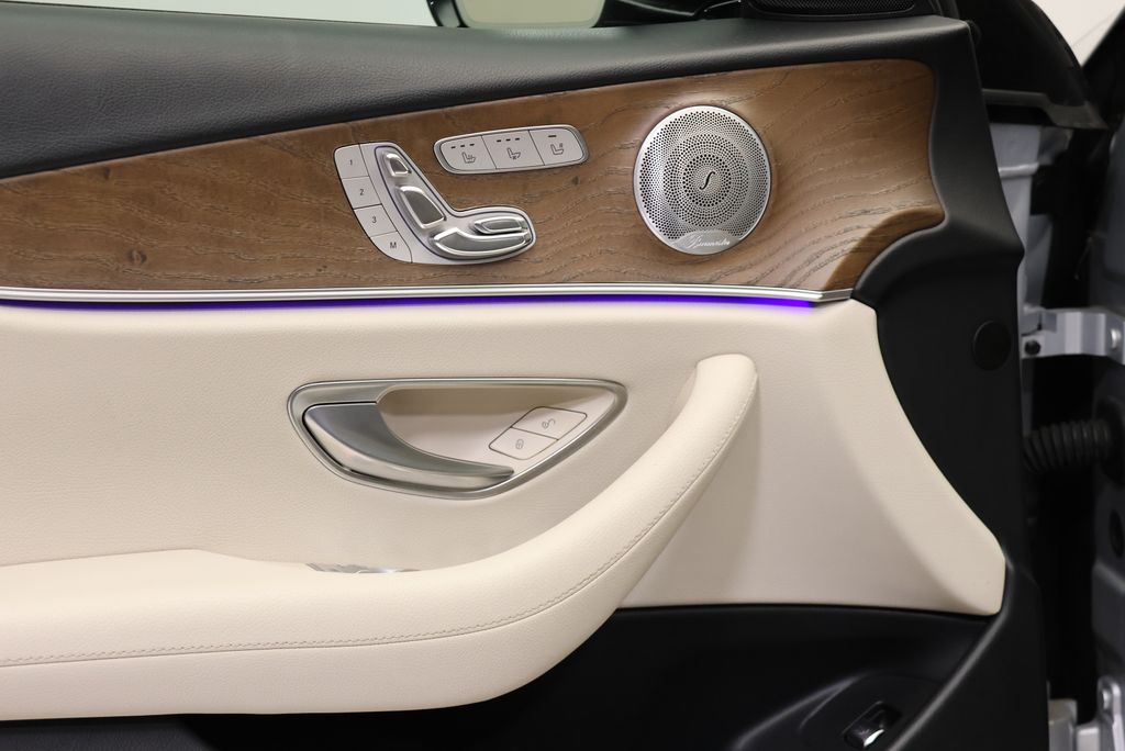 Thumbnail: 2019 Mercedes-Benz E-Class - 31