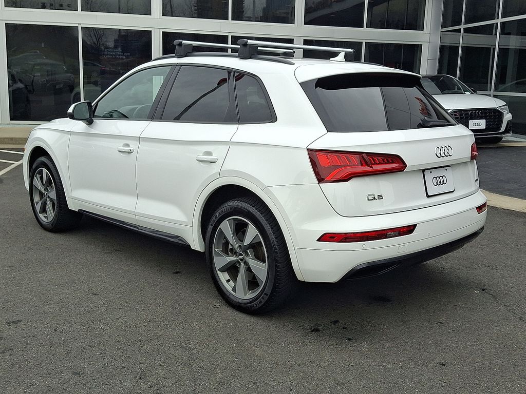 Thumbnail: 2020 Audi Q5 - 6