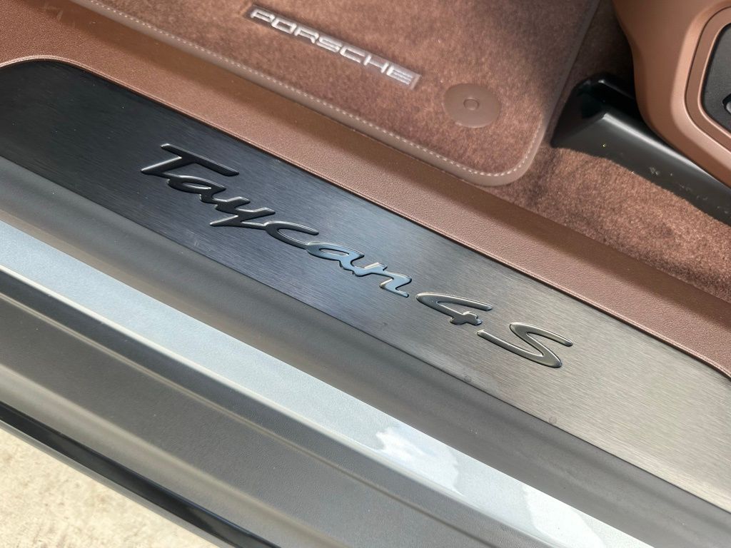 2025 Porsche Taycan 4S 15