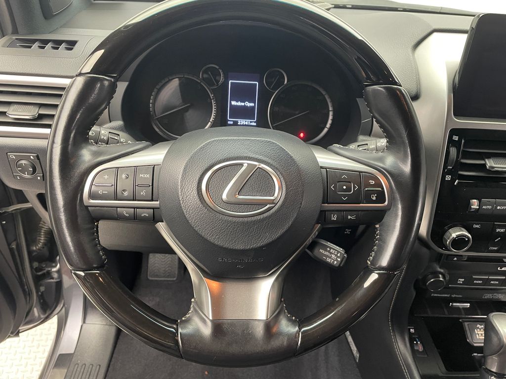Thumbnail: 2022 Lexus GX - 22