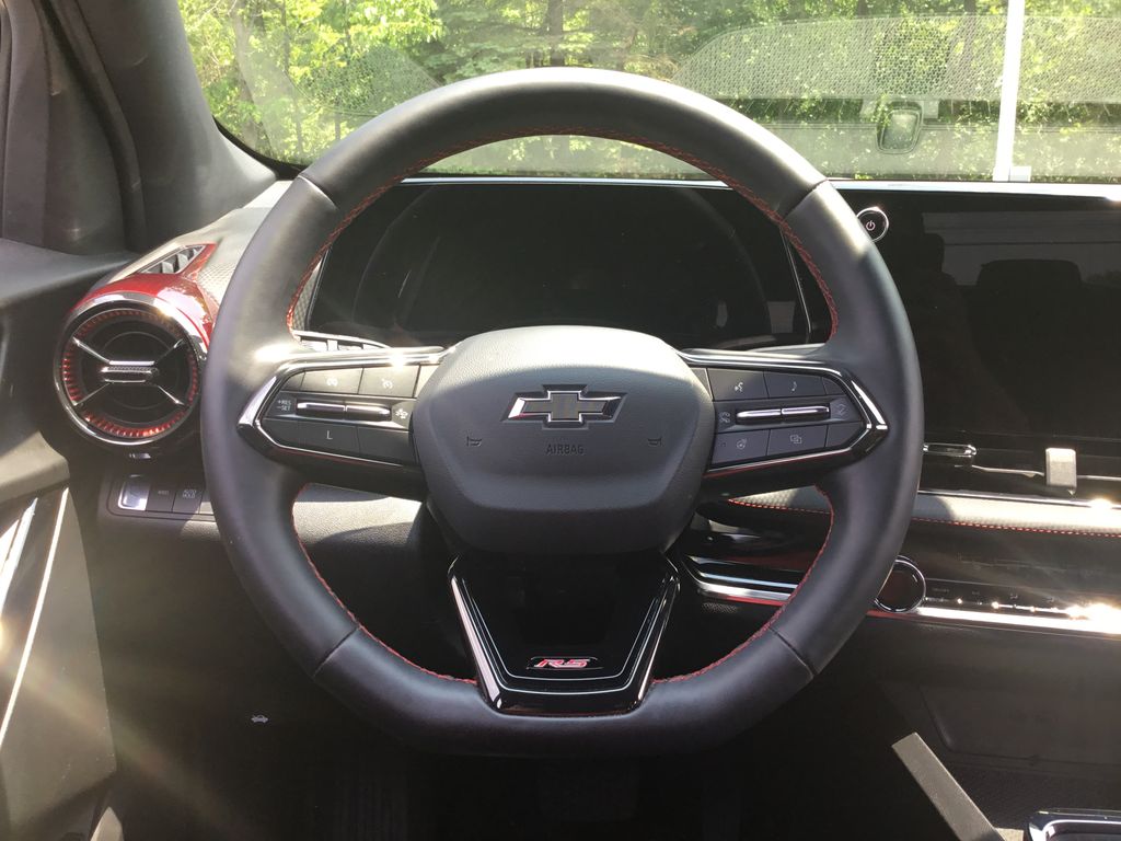 2025 Chevrolet Equinox RS 8