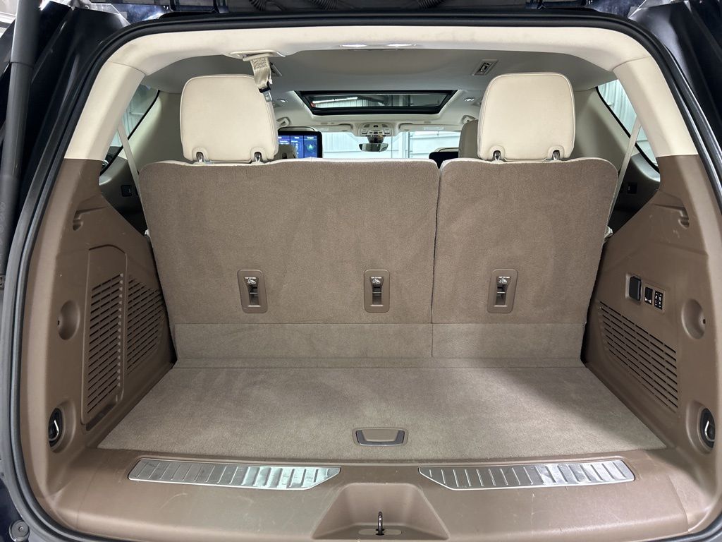 used 2021 GMC Yukon car, priced at $44,896