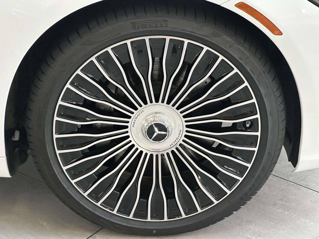 Thumbnail: 2025 Mercedes-Benz S-Class - 4