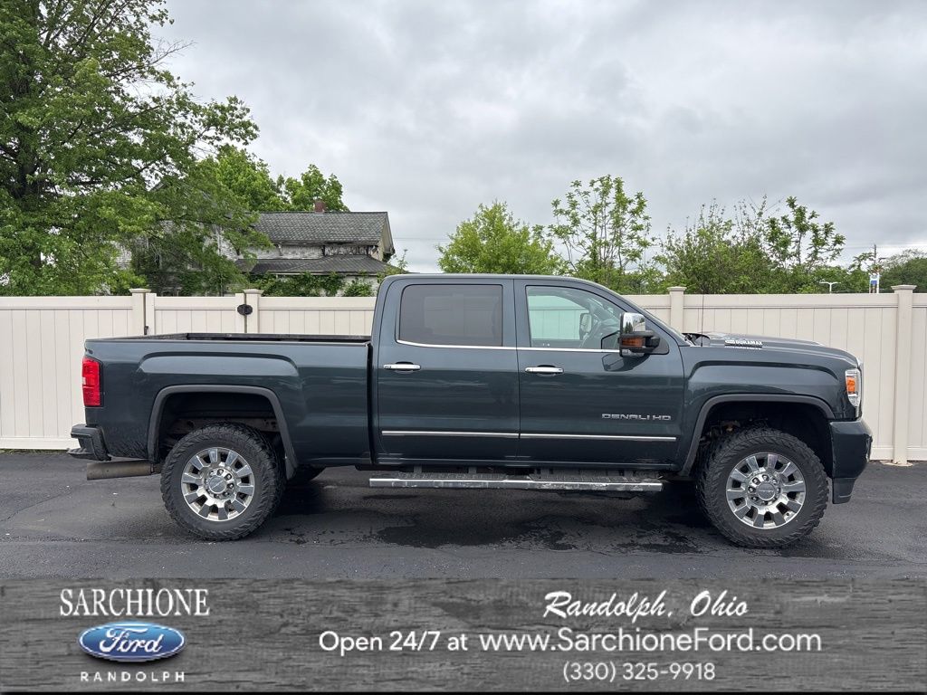 2019 GMC Sierra 2500HD Denali Crew Cab 4WD