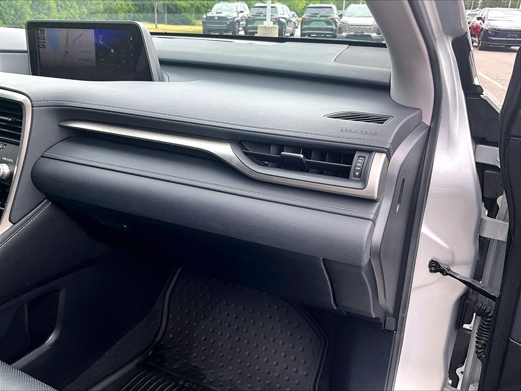 2017 Lexus RX — photo 13