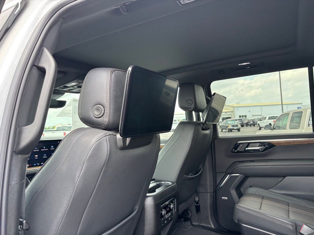 Used Car 2025 Chevrolet Suburban  High Country For Sale Under $90,000 In Austin, Texas