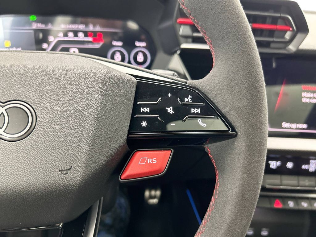 Thumbnail: 2025 Audi RS 3 - 13