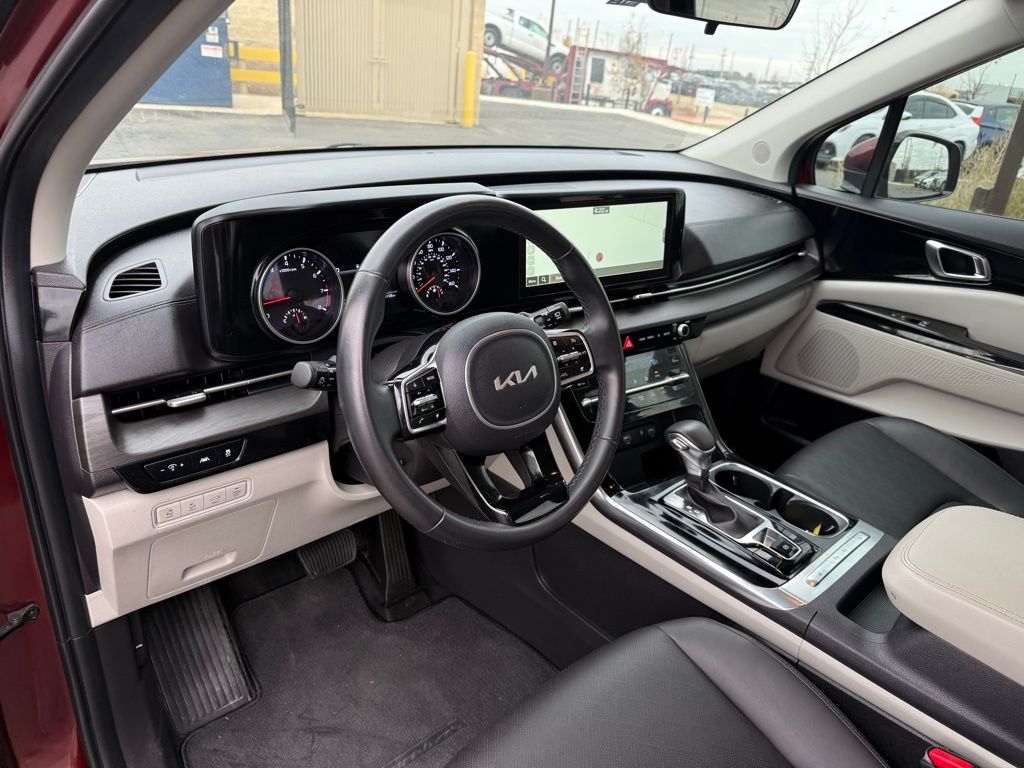 Thumbnail: 2022 Kia Carnival - 7