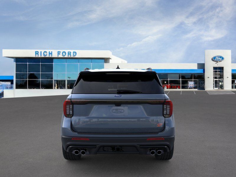 View vehicle photo 5
