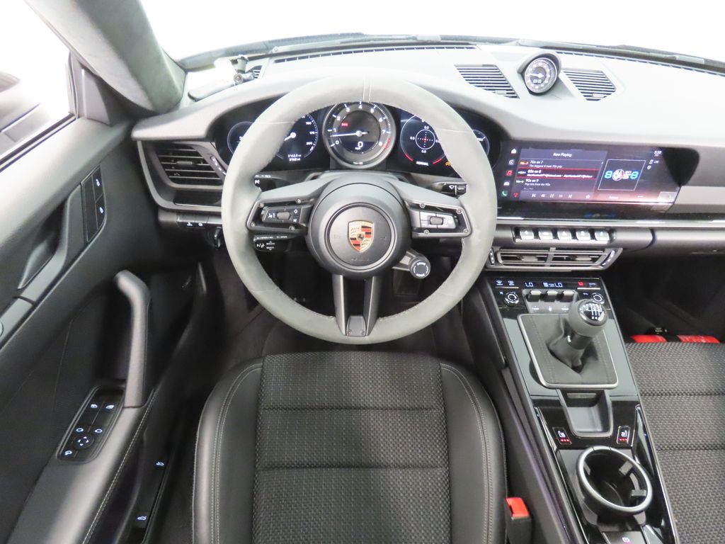 Thumbnail: 2024 Porsche 911 - 16