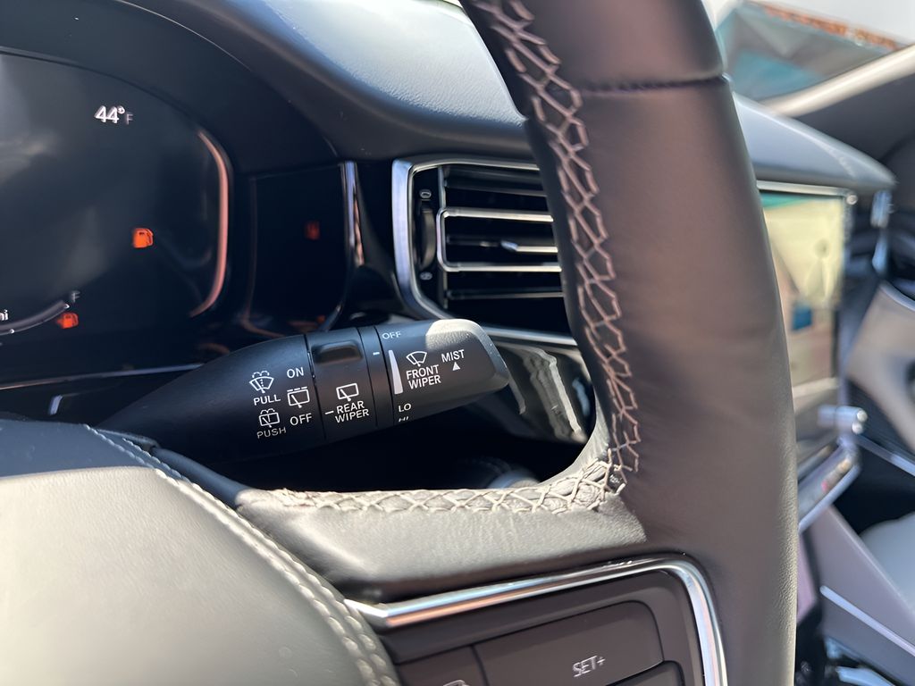 New 2026 Silver Jeep Summit image 33