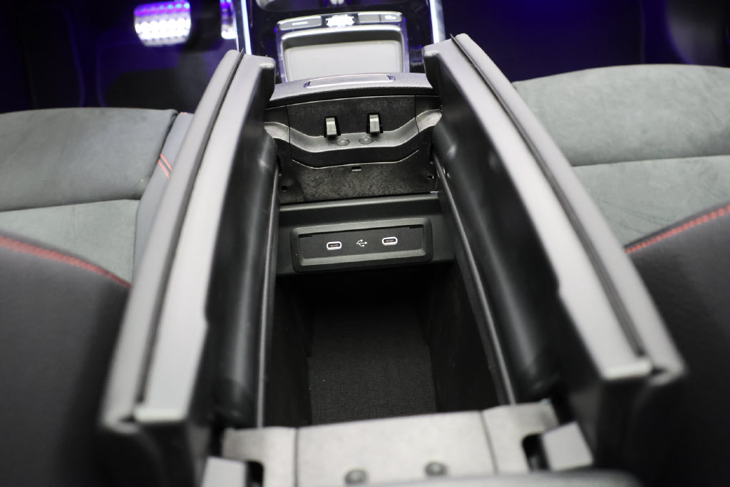 Thumbnail: 2026 Mercedes-Benz GLB - 30