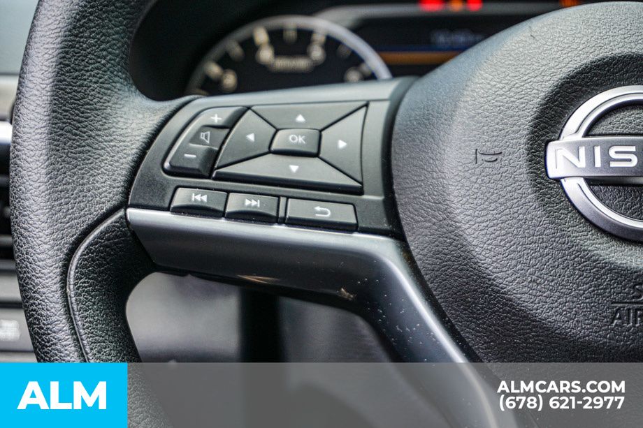 Used 2025 Black Nissan 2.5 SV image 29