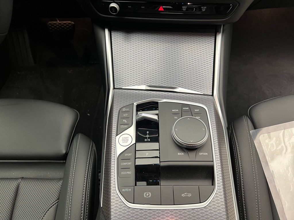 Thumbnail: 2026 BMW 4 Series - 16