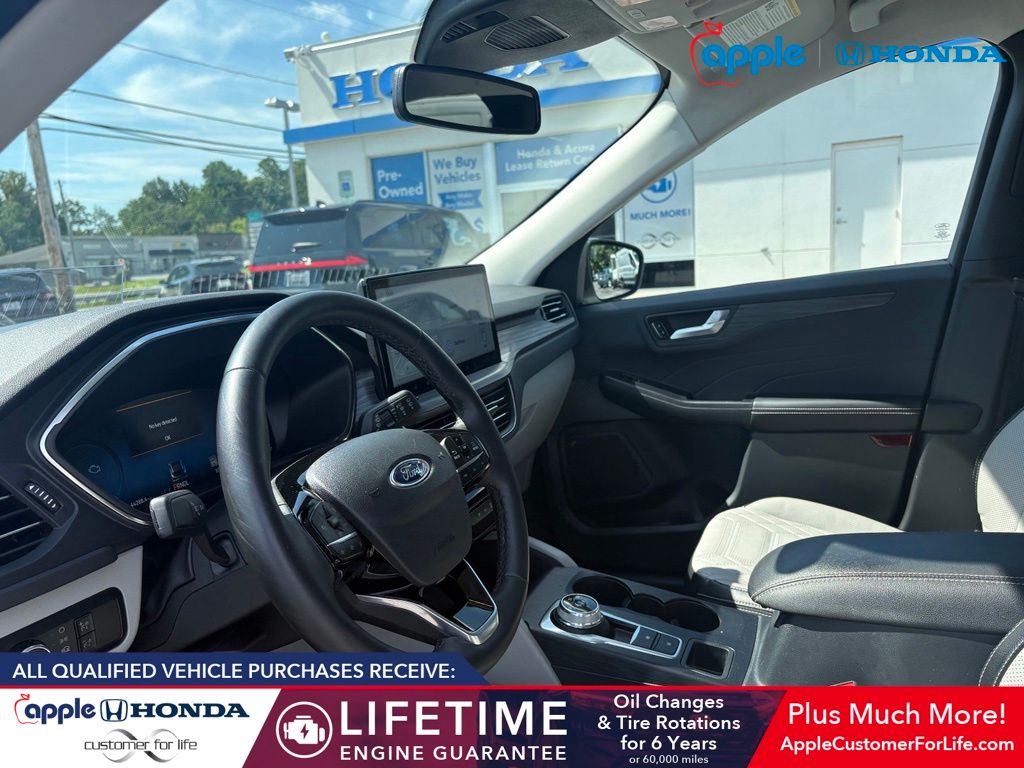 2023 Ford Escape Platinum