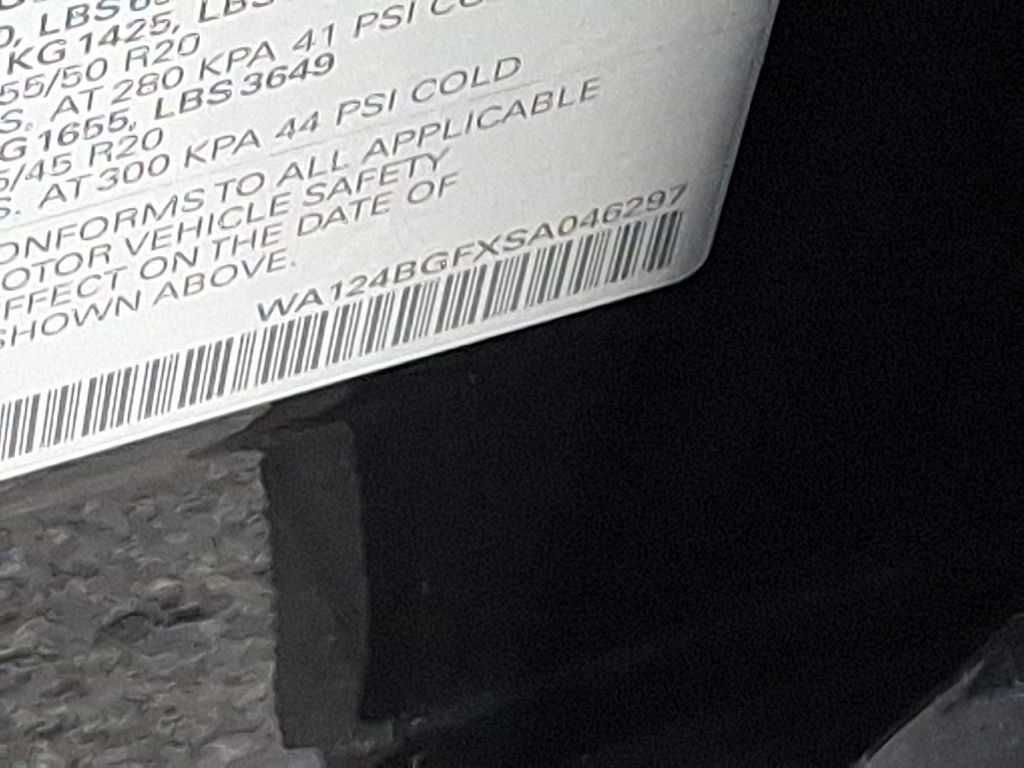 Thumbnail: 2025 Audi Q6 e-tron - 26