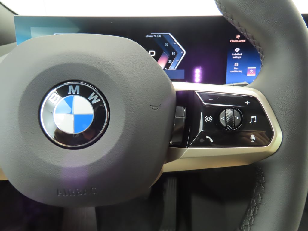 Thumbnail: 2026 BMW iX - 12