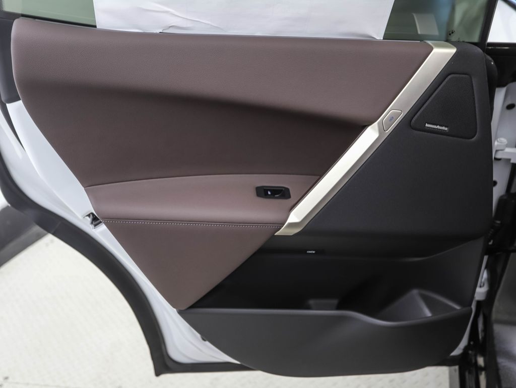 2026 BMW iX  19