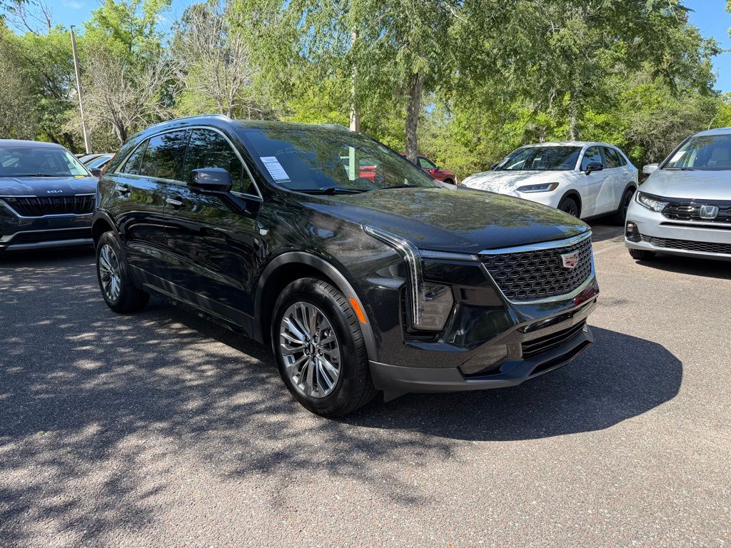 Black Metallic 2025 Cadillac XT4 Premium Luxury FWD SUV / Crossover Front-Wheel Drive 9-Speed Automatic