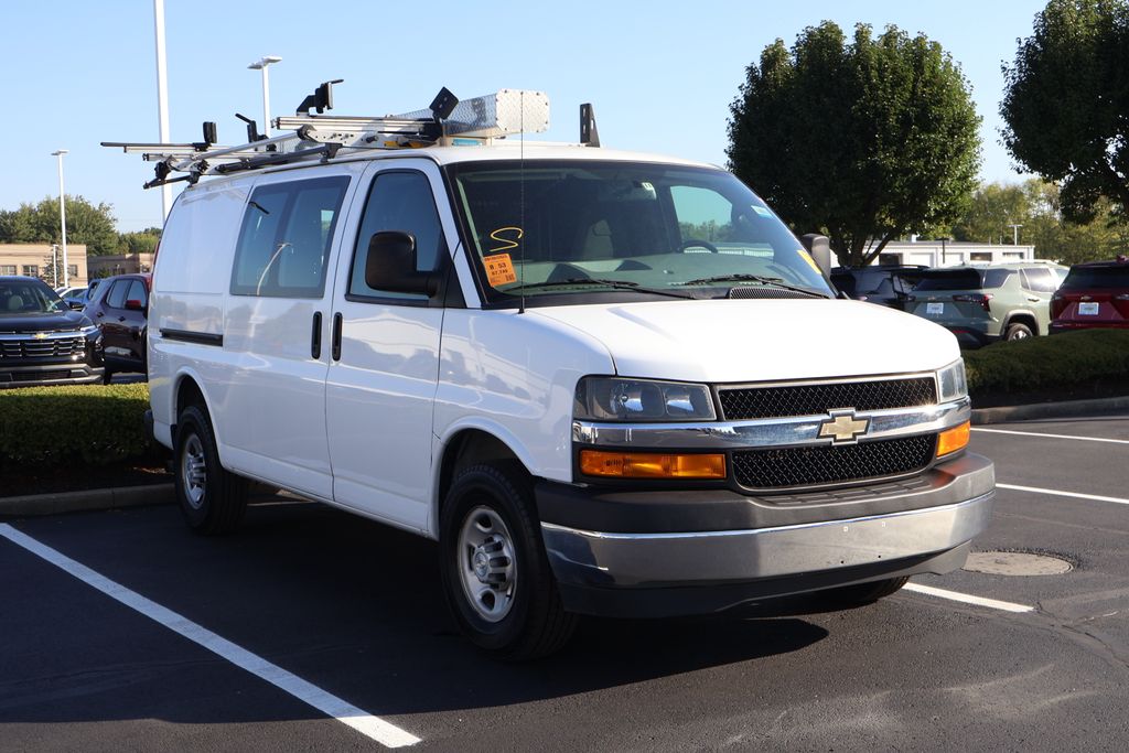Thumbnail: 2019 Chevrolet Express - 3