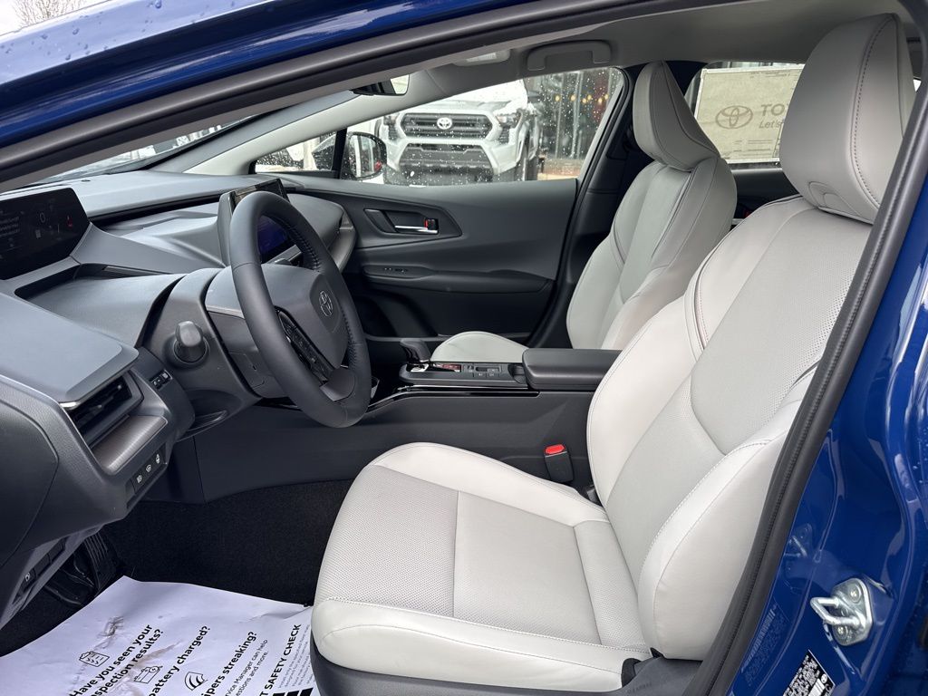 2024 Toyota Prius XLE photo