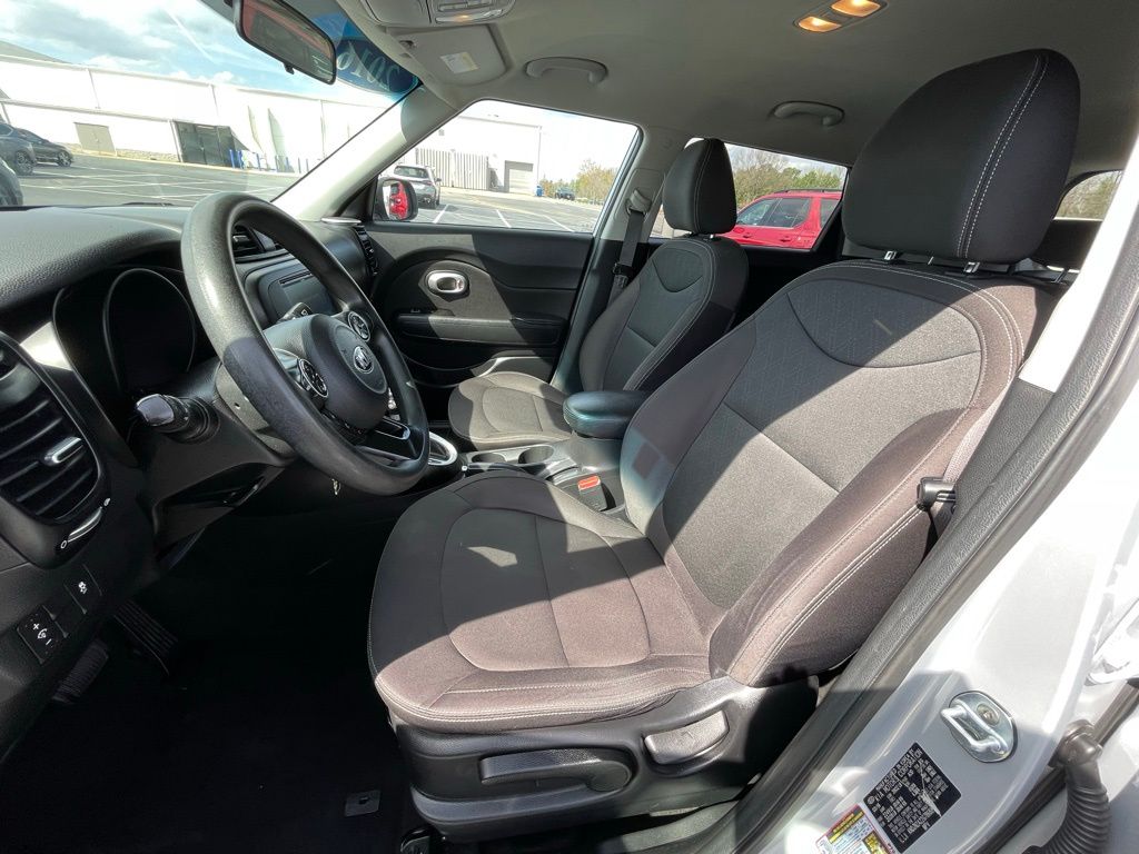 Thumbnail: 2016 Kia Soul - 25