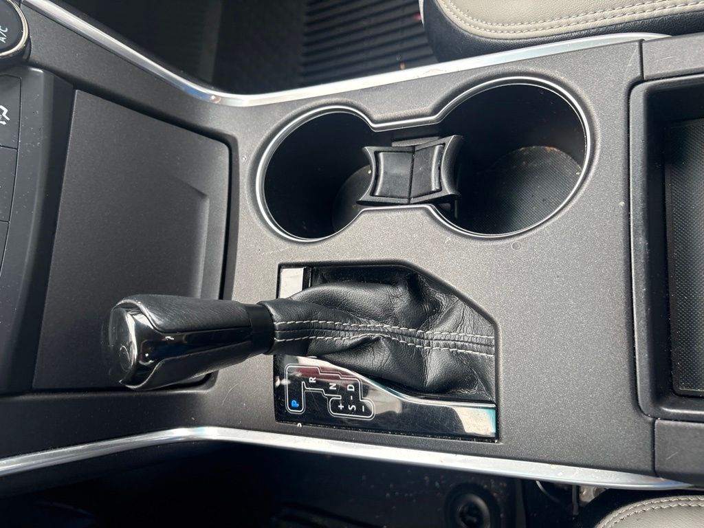 Used 2016 Black Toyota SE image 20