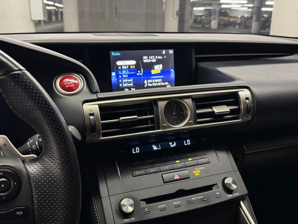 2015 Lexus IS 250 photo 24