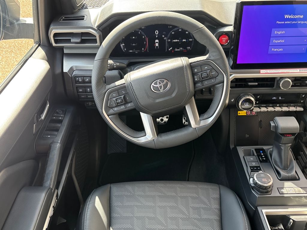 View vehicle photo 4