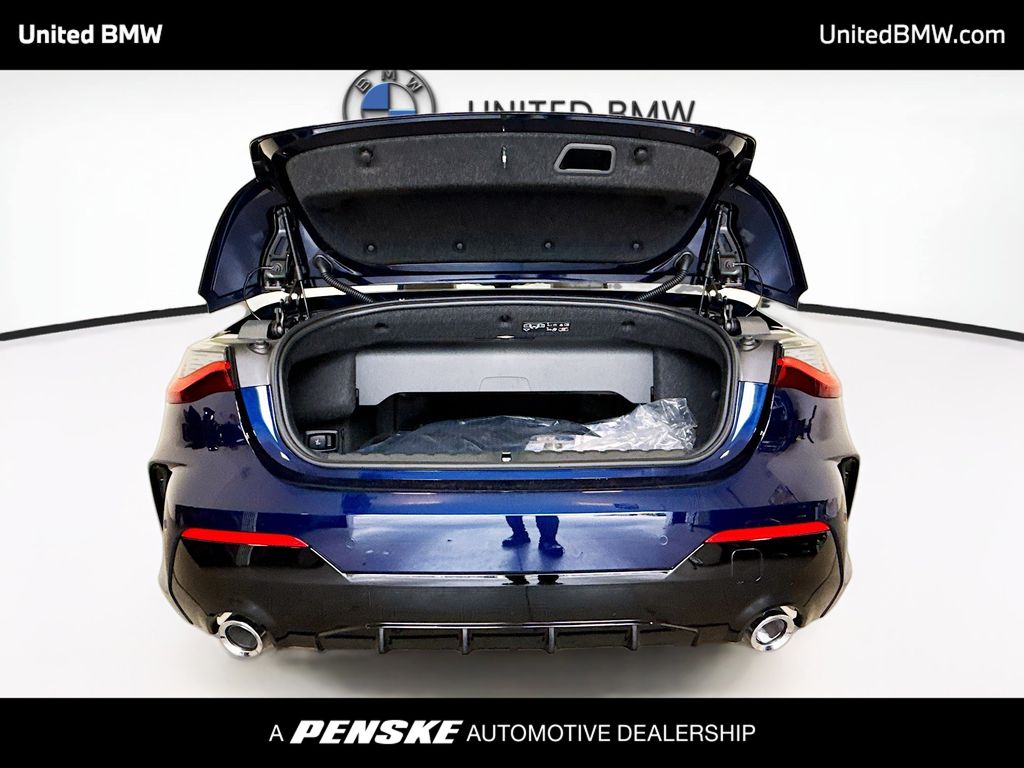 Thumbnail: 2026 BMW 4 Series - 13