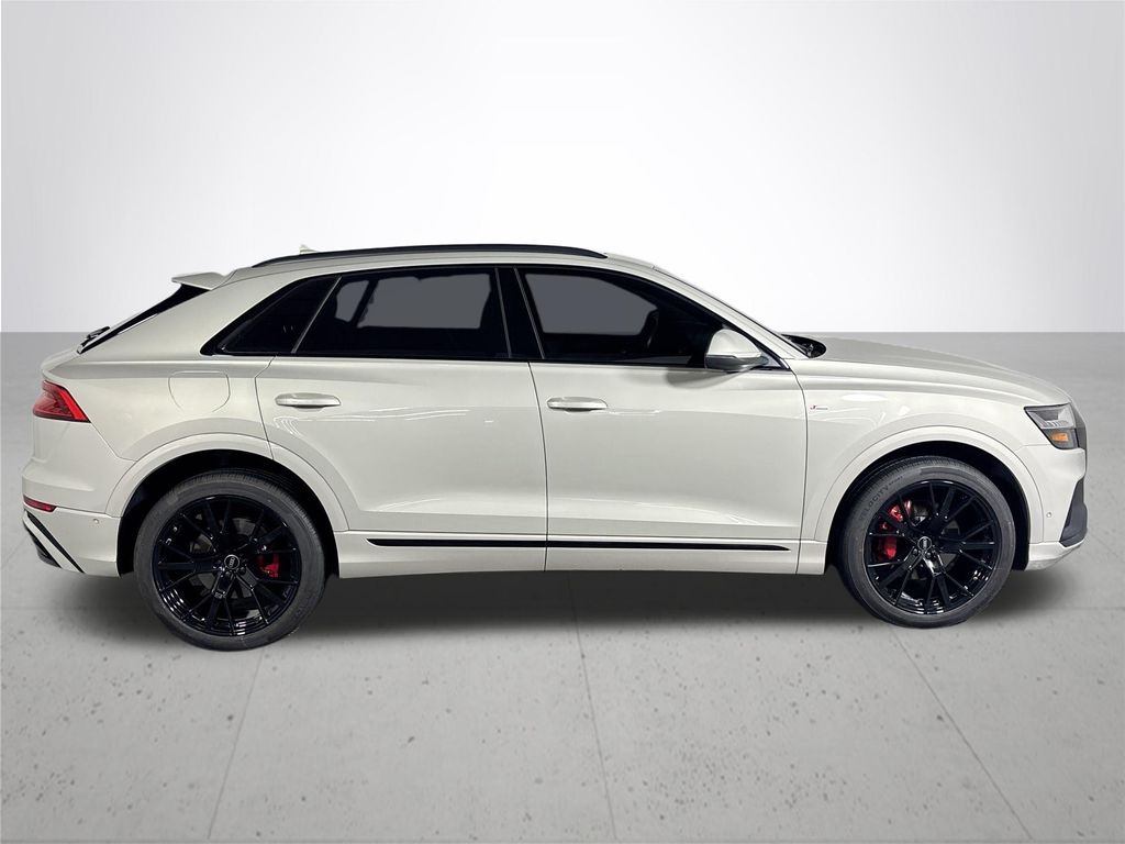 2023 Audi Q8 55 Premium Plus