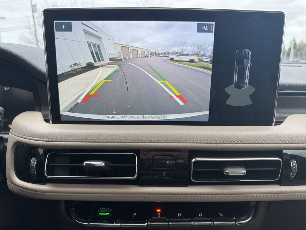 Certified Used 2023 White Lincoln Reserve image 10