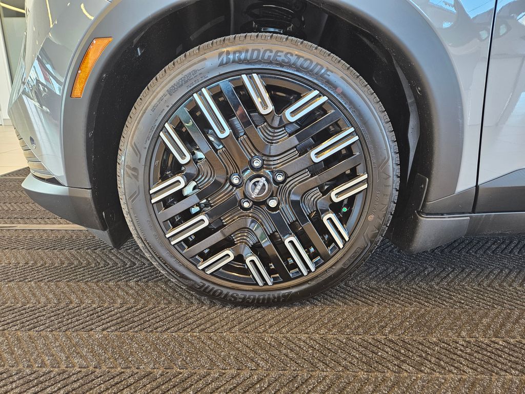 2026 Nissan Leaf PLATINUM+