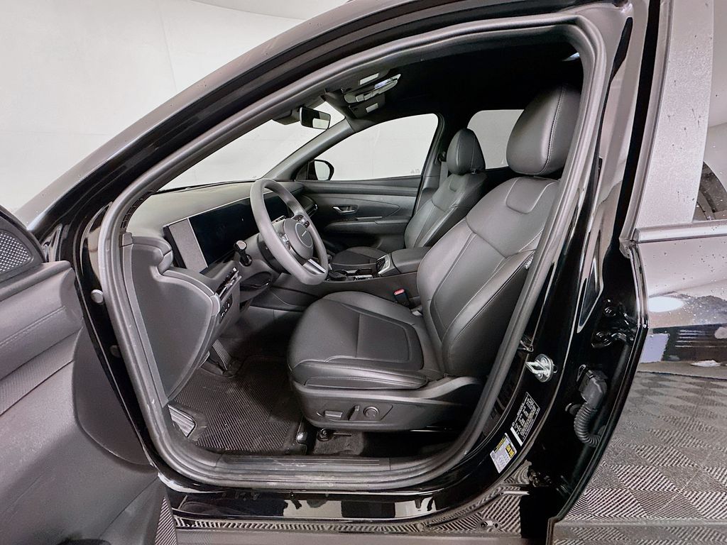 Thumbnail: 2025 Hyundai Santa Cruz - 21