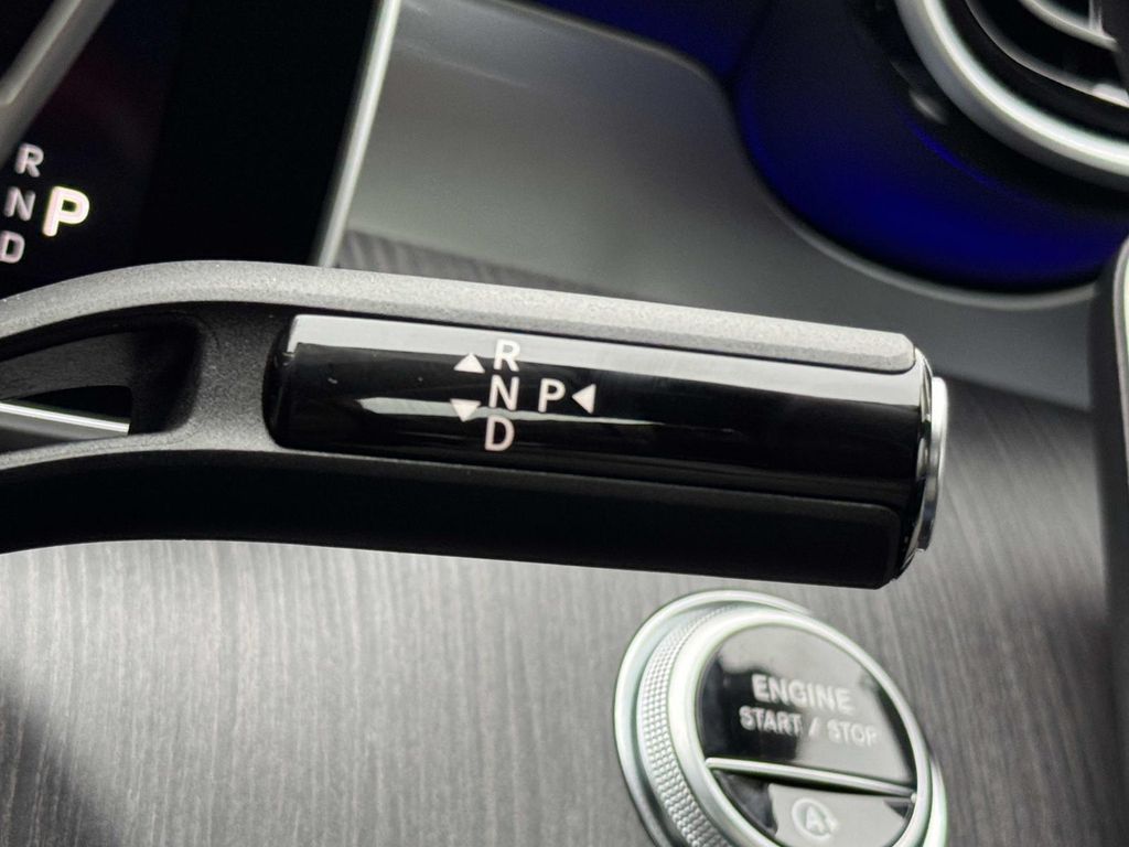 Thumbnail: 2025 Mercedes-Benz C-Class - 28