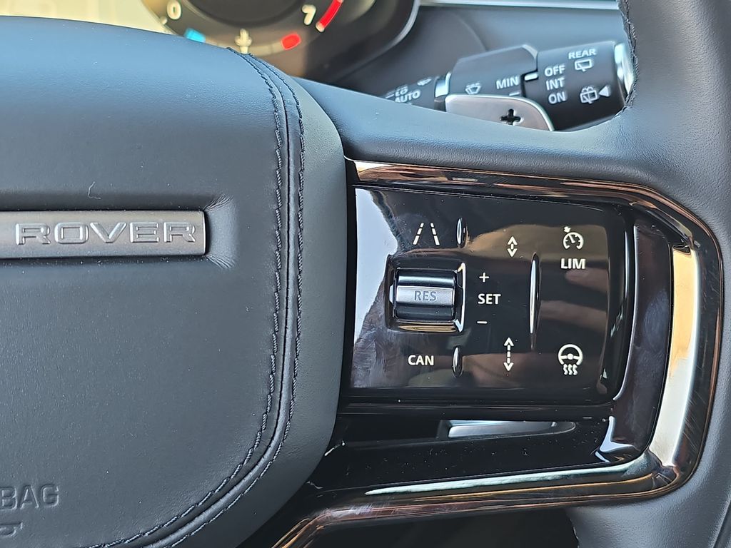 New 2026 White Land Rover Dynamic SE image 19