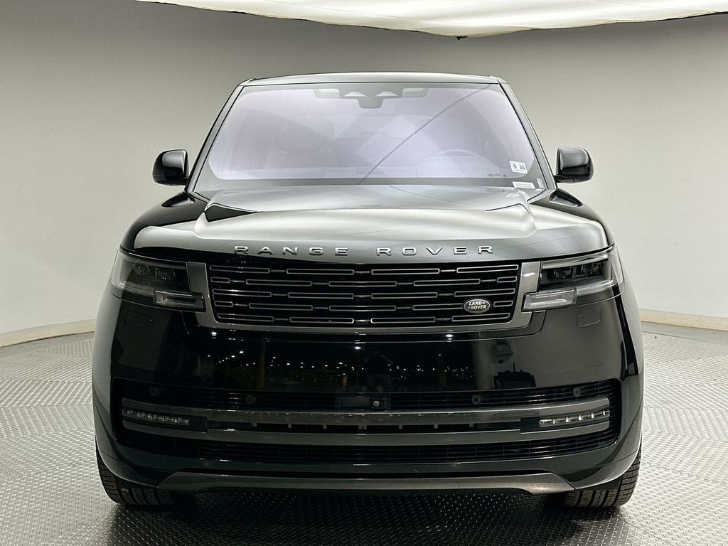Thumbnail: 2023 Land Rover Range Rover - 16