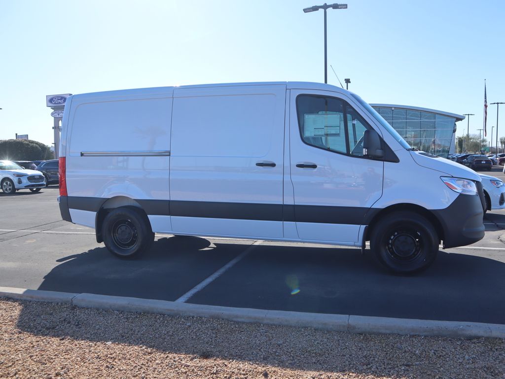 Thumbnail: 2026 Mercedes-Benz Sprinter - 4