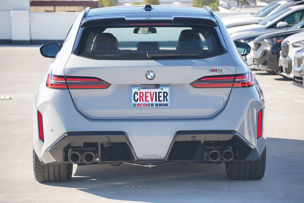 Thumbnail: 2026 BMW M5 - 7