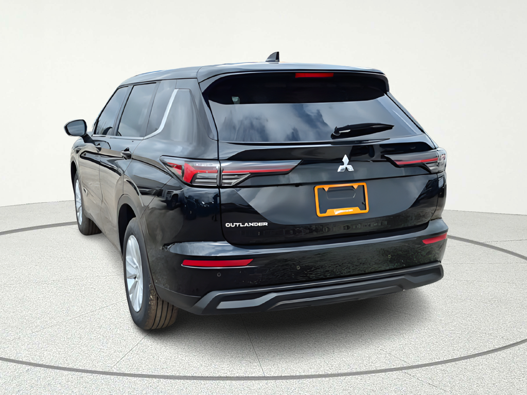 2026 Mitsubishi Outlander ES Black at North Houston Mitsubishi